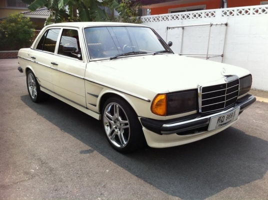 ขาย BENZ W123 AMG เครื่อง 1JZ สภาพสุดๆๆๆๆซิ่ง