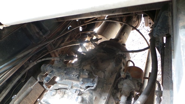 HINO  FG220  แรงม้า  ปี 05  หัวบางเดิม  เครื่องเดิม  คัซซีสวยค่ะ