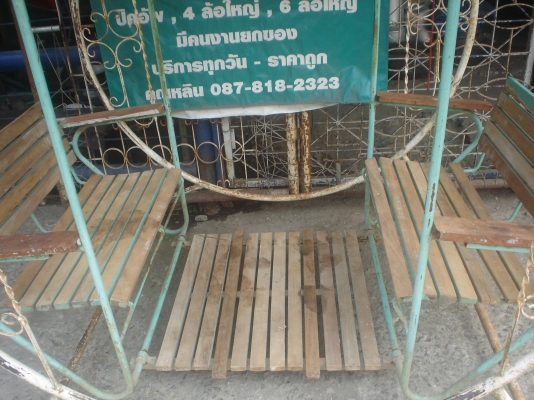 ชิงช้า  แข็งแรงทนทาน   เอาไปทาสีเอา  3800บาท