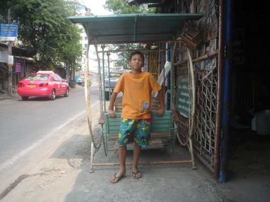 ชิงช้า  แข็งแรงทนทาน   เอาไปทาสีเอา  3800บาท