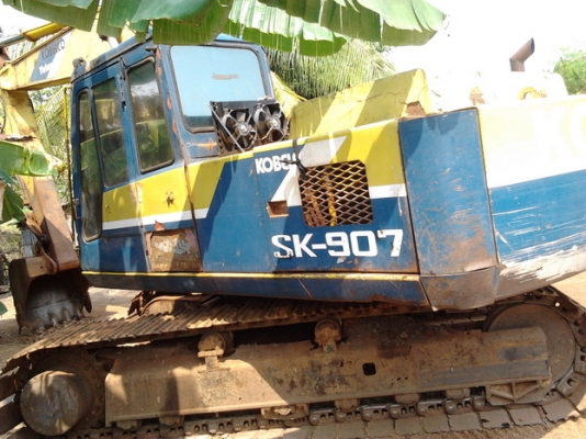 KOBELCO MARK II - K907 SK 200 เครื่องเดิมปั๊มเดิม K3V ตัวเดินใหญ่ รถบอดี้โดยรวมสวย เครื่องแห้งดีไม่มีเยิ้ม ภายในเก๋งสะอาด แอร์เย็น บูมอาร์มมีปะเล็กน้อย ช่วงล่างโซ่บูทใบแทรกสภาพดพร้อมใช้งาน เอกสารสัญญาซื้อขาย ราคาต่อรองได้ครับ