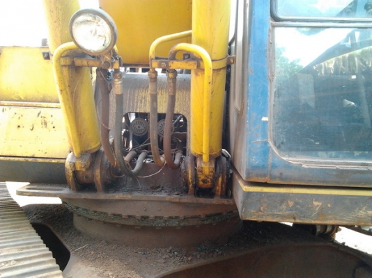 KOBELCO MARK II - K907 SK 200 เครื่องเดิมปั๊มเดิม K3V ตัวเดินใหญ่ รถบอดี้โดยรวมสวย เครื่องแห้งดีไม่มีเยิ้ม ภายในเก๋งสะอาด แอร์เย็น บูมอาร์มมีปะเล็กน้อย ช่วงล่างโซ่บูทใบแทรกสภาพดพร้อมใช้งาน เอกสารสัญญาซื้อขาย ราคาต่อรองได้ครับ