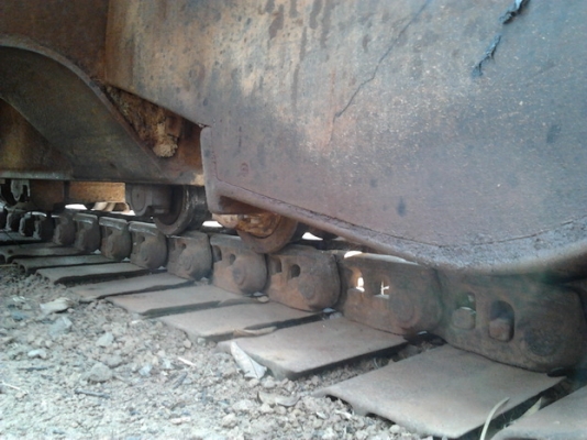 KOBELCO MARK II - K907 SK 200 เครื่องเดิมปั๊มเดิม K3V ตัวเดินใหญ่ รถบอดี้โดยรวมสวย เครื่องแห้งดีไม่มีเยิ้ม ภายในเก๋งสะอาด แอร์เย็น บูมอาร์มมีปะเล็กน้อย ช่วงล่างโซ่บูทใบแทรกสภาพดพร้อมใช้งาน เอกสารสัญญาซื้อขาย ราคาต่อรองได้ครับ