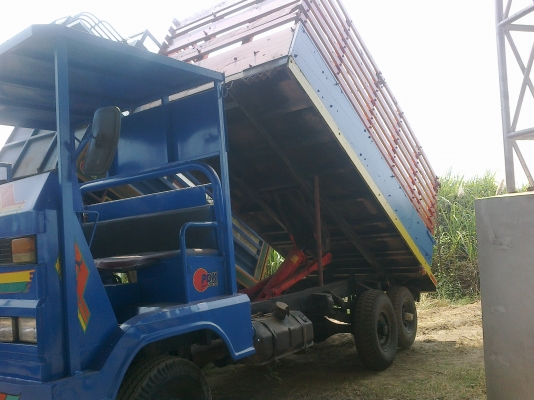 ขายรถอีแต๋นดั้ม สภาพดี ราคาต่อลองได้คะ