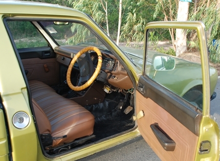 1982 PEUGEOT, 504 2.3 1982 PEUGEOT, 504 2.3