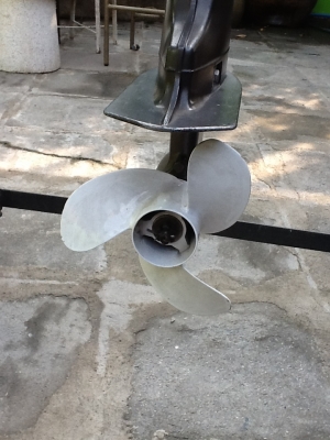 เครื่องเรือมือสอง