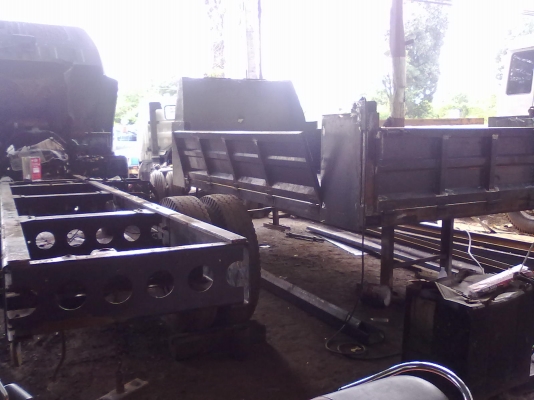 รับต่อกระบะด้ำ 6-22 ล้อ หกล้อเล็กเริ่มต้น 135,000 ของใหม่ พร้อมสี และชุดดั้ม โทร081-9666645 /091-3328881ราคาคุยได้