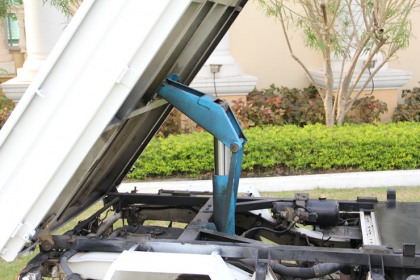 รถดั้มญี่ปุ่น แท้จากโรงงาน สภาพสวย ทำสีเก็บงานแล้ว ทะเบียนกระบะบรรทุก รถดั้มญี่ปุ่น แท้จากโรงงาน สภาพสวย ทำสีเก็บงานแล้ว ทะเบียนกระบะบรรทุก