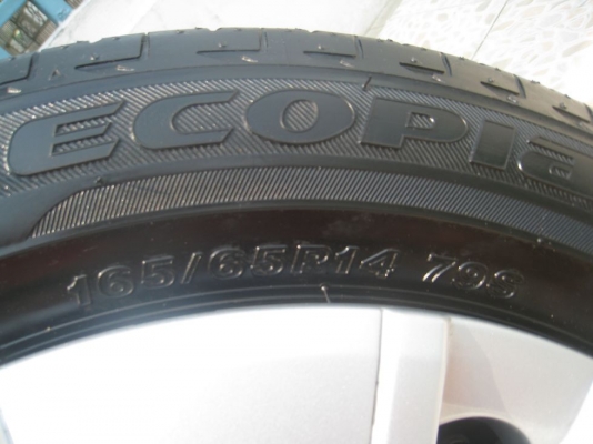 ขายกะทะล้อ  Mitsubishi Mirage ขอบ 14 +ฝาครอบ+ยางปี 12 (081-3747940)