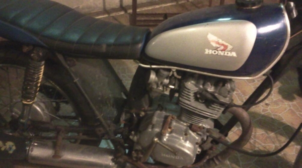 ขาย cb125มีเล่มส้ม ราคา13500บาท