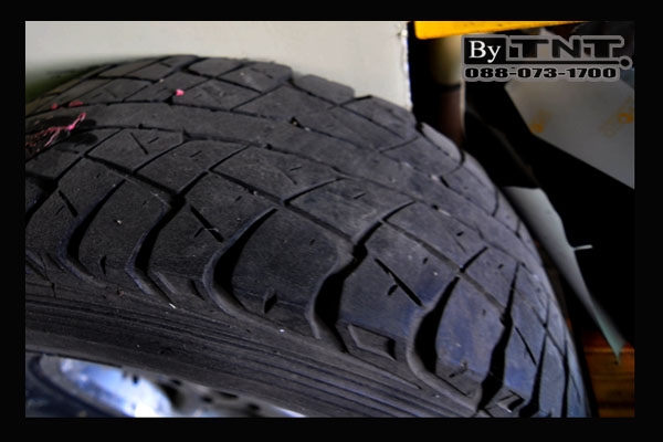 ขาย ยาง31 + ล้อแม็กดาว 5ก้าน ขอบ15 ( 5รู 114 ) ..ถูกๆ