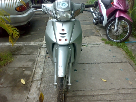 ขอขาย wave z 100 สีเทา สนใจโทรมาคุยกันได้ครับราคา7900