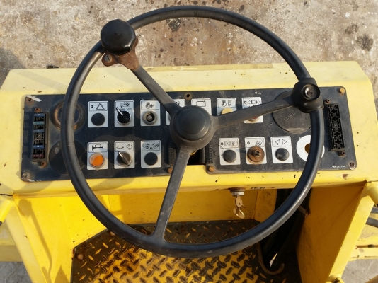 ขายรถบดอัดสั่นสะเทือนล้อเรียบ 10 ตัน BOMAG BW212D-2 รถเก่านอกนำเข้าจาก USA แท้ 100\% สภาพสวย ไม่เคยใช้งานไทย