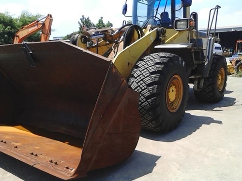 ขายรถตักล้อยาง WA 400 นำเข้าจากประเทศญี่ปุ่น ขายรถตักล้อยาง WA 400 นำเข้าจากประเทศญี่ปุ่น