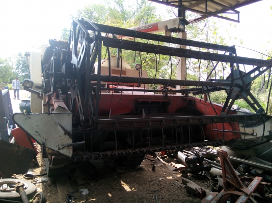 รถเกี่ยวคูโบต้า DC60