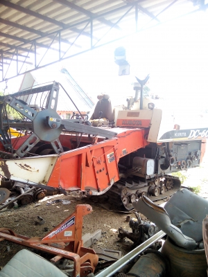 รถเกี่ยวคูโบต้า DC60