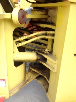 รถตักล้อยาง Komatsu WA100-1#33107 นำเข้าจากญี่ปุ่น สนใจโทร. 080-6565422 (หนิง)