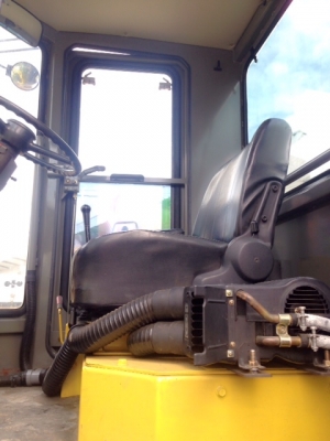 รถตักล้อยาง Komatsu WA100-1#33107 นำเข้าจากญี่ปุ่น สนใจโทร. 080-6565422 (หนิง)