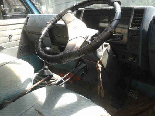 6 ล้อดั้ม อีซูสุNKR  88  แรงม้า  เดิมๆๆๆ ปี 36 ทั้งคัน พร้อมใช้งาน เล่มติดมือ....