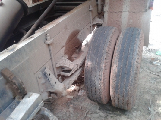 6 ล้อดั้ม อีซูสุNKR  88  แรงม้า  เดิมๆๆๆ ปี 36 ทั้งคัน พร้อมใช้งาน เล่มติดมือ....