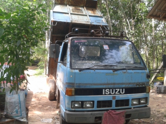 6 ล้อดั้ม อีซูสุNKR  88  แรงม้า  เดิมๆๆๆ ปี 36 ทั้งคัน พร้อมใช้งาน เล่มติดมือ....