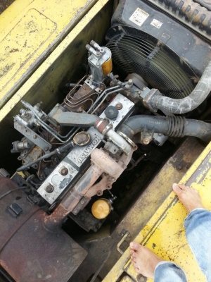 Komatsu 200-6 พร้อมใช้ เล่มทะเบียน