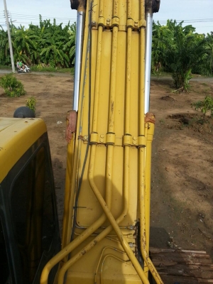 Komatsu 200-6 พร้อมใช้ เล่มทะเบียน