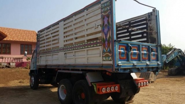 ขาย ISUZU ROCKY 240 สองเพลาดั๊ม กระบะเหล็ก รถปี 37