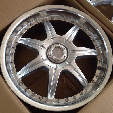 แม็กซ์2วง LENSO 18นิ้ว 5รู100 ขอบเงาสภาพอใช้ได้ ตจวส่งได้ครับ