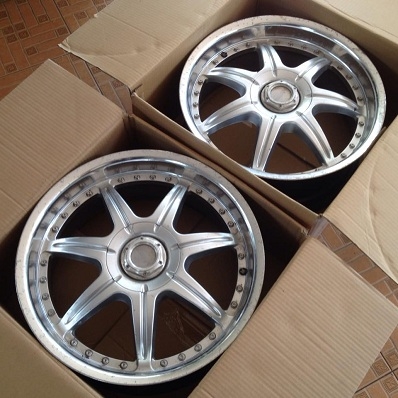 แม็กซ์2วง LENSO 18นิ้ว 5รู100 ขอบเงาสภาพอใช้ได้ ตจวส่งได้ครับ