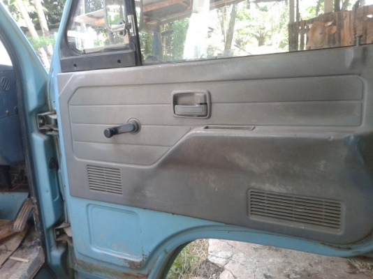 6 ล้อดั้มอีซูสุ NKR  88  แรงม้า  เดิมๆๆๆ ทั้งคัน ปี 36  พร้อมลุยงาน   ติดต่อเจ้าของโดย ตรง  084-0003535  ต้น