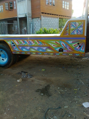 ขายสิบล้อสองเพลาบรรทุกรถเกี่ยวข้าวราคาตอ่รองได้