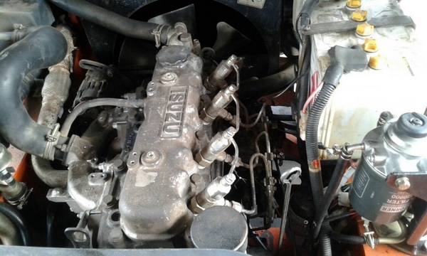 รถยก 3 ตัน เสาสูง 4 เมตร เครื่องดีเซล เกียร์ออโต้ รถสวยรถคาถูกสุดๆๆๆๆนะครับ