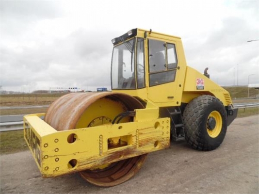 BOMAG BW219DH-3 12117ชม. ปี2000 19ตัน หากรอของได้ 60-90 วันติดต่อมาคุยกันได้เลยครับ