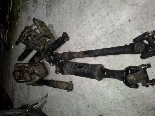 คานจิ๊ปมิตซู J 25  ทหารญี่ปุ่น  เบรครุ่นใหม่ จานใหญ่เฟือง9:43เฟืองเร็ว ใส่เครื่องกำลังไม่เหลือ สวยๆๆสายเบรคไม่ตัด ยางหุ้มกะโหลกยังสวย