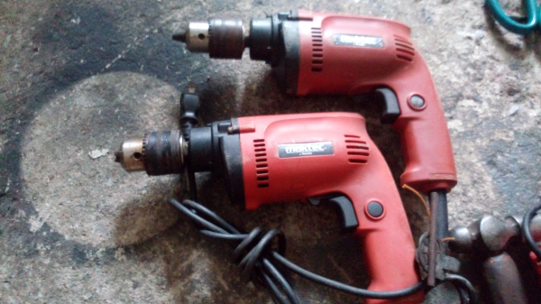 ขาย !! สว่านMAKTEC รุ่น MT811 ขนาด4หุน สภาพสวยเดิมๆ