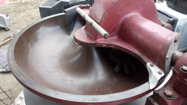 ขาย !! เครื่องบดยา(หรือเปล่า) ขนาดมอเตอร์5แรง3สาย.มิตซู