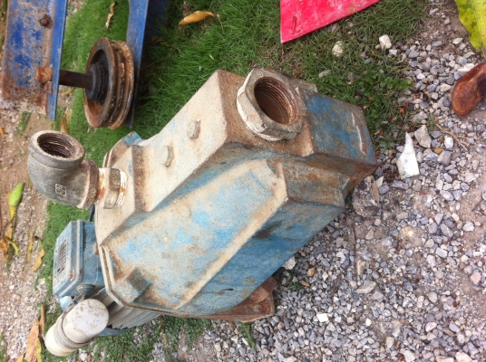 มอเตอร์ปั๊มน้ำ CALPEDA  ของอิตาลี ขนาด 1.5 แรงม้า ดันน้ำได้สูงถึง  35  ม.