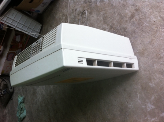 เครื่องฟอกอากาศ FUJITSU จากญี่ปุ่น ใช้ไฟ 100 V. กินไฟแค่ 18 W.