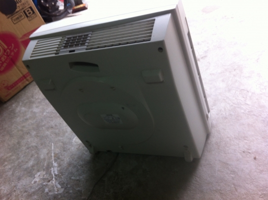 เครื่องฟอกอากาศ FUJITSU จากญี่ปุ่น ใช้ไฟ 100 V. กินไฟแค่ 18 W.