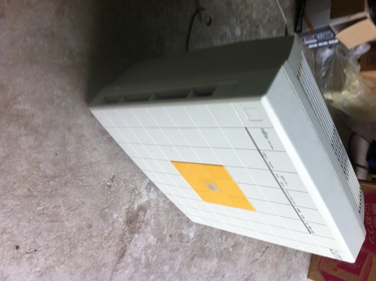 เครื่องฟอกอากาศ FUJITSU จากญี่ปุ่น ใช้ไฟ 100 V. กินไฟแค่ 18 W.