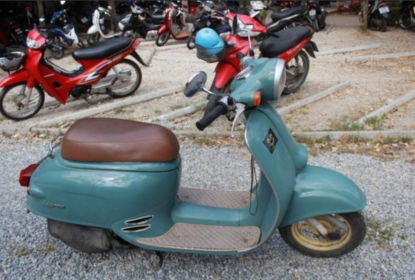 ขายรถ honda giorno. สีเขียวคลาสสิค. ราคา15000บาท *ต่อรองราคาได้