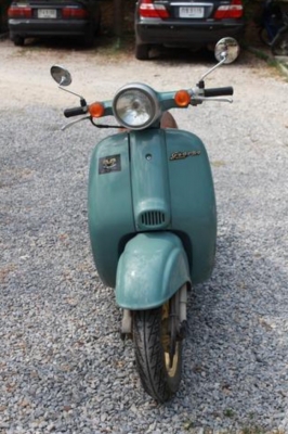 ขายรถ honda giorno. สีเขียวคลาสสิค. ราคา15000บาท *ต่อรองราคาได้