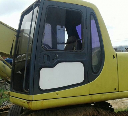 ขายหัวเก๋ง  และอะไหล่อื่นๆ  KOMATSU   PC  200-6