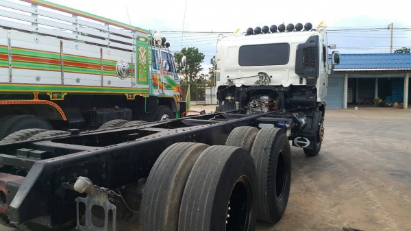 ขายสิบล้อสองเพลา หัวคัสซี เมกก้า220แรง ซี่รี่500 ยูโร3 ปี52 หรือจะถอดเหลือเพลาเดียวก็ได้ จัดแนนซ์ได้ 1200000บาท ขายสิบล้อสองเพลา หัวคัสซี เมกก้า220แรง ซี่รี่500 ยูโร3 ปี52 หรือจะถอดเหลือเพลาเดียวก็ได้ จัดแนนซ์ได้ 1200000บาท