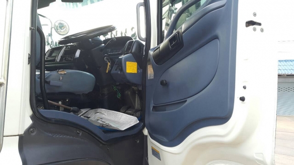 ขายสิบล้อสองเพลา หัวคัสซี เมกก้า220แรง ซี่รี่500 ยูโร3 ปี52 หรือจะถอดเหลือเพลาเดียวก็ได้ จัดแนนซ์ได้ 1200000บาท ขายสิบล้อสองเพลา หัวคัสซี เมกก้า220แรง ซี่รี่500 ยูโร3 ปี52 หรือจะถอดเหลือเพลาเดียวก็ได้ จัดแนนซ์ได้ 1200000บาท