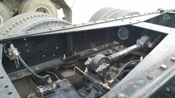 ขายสิบล้อสองเพลา หัวคัสซี เมกก้า220แรง ซี่รี่500 ยูโร3 ปี52 หรือจะถอดเหลือเพลาเดียวก็ได้ จัดแนนซ์ได้ 1200000บาท ขายสิบล้อสองเพลา หัวคัสซี เมกก้า220แรง ซี่รี่500 ยูโร3 ปี52 หรือจะถอดเหลือเพลาเดียวก็ได้ จัดแนนซ์ได้ 1200000บาท