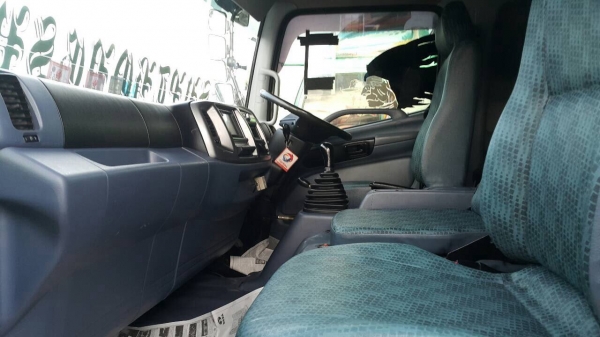 ขายสิบล้อสองเพลา หัวคัสซี เมกก้า220แรง ซี่รี่500 ยูโร3 ปี52 หรือจะถอดเหลือเพลาเดียวก็ได้ จัดแนนซ์ได้ 1200000บาท ขายสิบล้อสองเพลา หัวคัสซี เมกก้า220แรง ซี่รี่500 ยูโร3 ปี52 หรือจะถอดเหลือเพลาเดียวก็ได้ จัดแนนซ์ได้ 1200000บาท