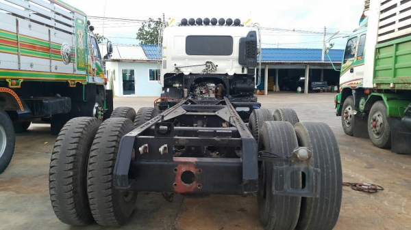 ขายสิบล้อสองเพลา หัวคัสซี เมกก้า220แรง ซี่รี่500 ยูโร3 ปี52 หรือจะถอดเหลือเพลาเดียวก็ได้ จัดแนนซ์ได้ 1200000บาท ขายสิบล้อสองเพลา หัวคัสซี เมกก้า220แรง ซี่รี่500 ยูโร3 ปี52 หรือจะถอดเหลือเพลาเดียวก็ได้ จัดแนนซ์ได้ 1200000บาท