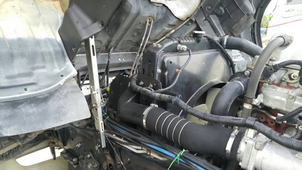 ขายสิบล้อสองเพลา หัวคัสซี เมกก้า220แรง ซี่รี่500 ยูโร3 ปี52 หรือจะถอดเหลือเพลาเดียวก็ได้ จัดแนนซ์ได้ 1200000บาท ขายสิบล้อสองเพลา หัวคัสซี เมกก้า220แรง ซี่รี่500 ยูโร3 ปี52 หรือจะถอดเหลือเพลาเดียวก็ได้ จัดแนนซ์ได้ 1200000บาท